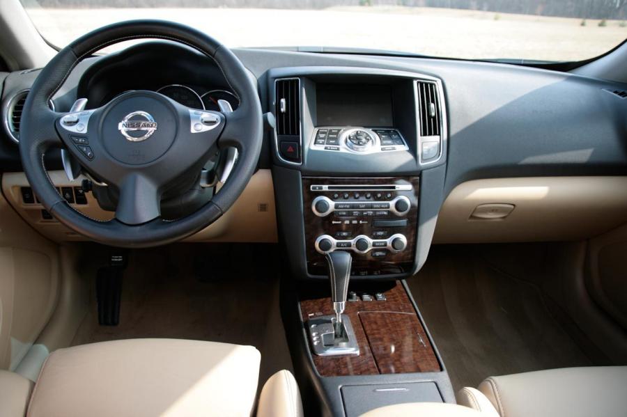  Nissan Maxima 2009 года  (фото 20 из 120)